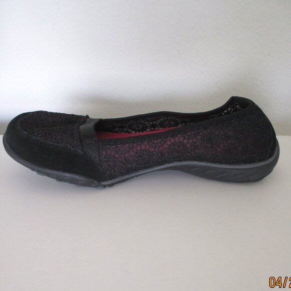 Sketchers Relaxed Fit Memory Foam Womens Black Lace Flat Loafer NWOB - Size 7M - Picture 5 of 8